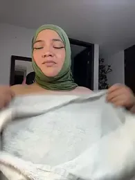 sweetmuslim01 — Stripchat recorded stream image, 19.01.2026 01:30