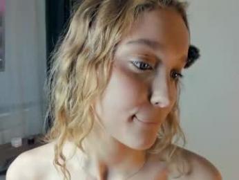 alicemelison — Chaturbate recorded stream image, 19.01.2026 08:10