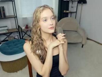 alicemelison — Chaturbate recorded stream image, 19.01.2026 08:10
