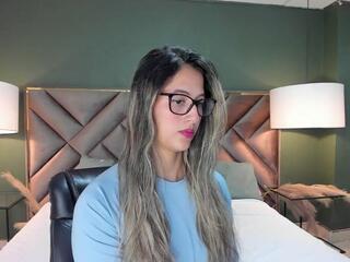 Sophia Loreen — Flirt4free recorded stream screenshot (19 Jan 2026)