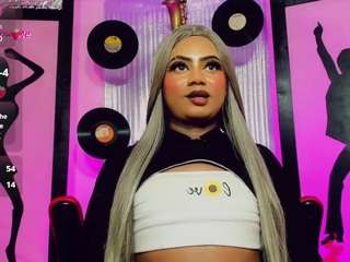 mayka-brunette01 — Camsoda recorded stream screenshot (21 Jan 2026)