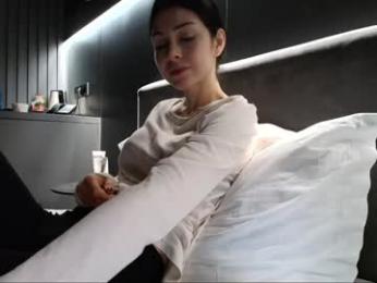 milla_bella — Chaturbate recorded stream screenshot (21 Jan 2026)