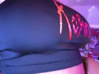 lovenzia — Camsoda recorded stream image, 22.01.2026 01:50