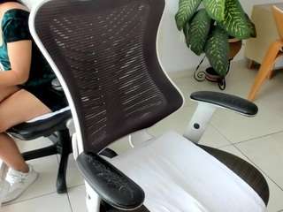 emilybrowm — Camsoda recorded stream image, 22.01.2026 15:10