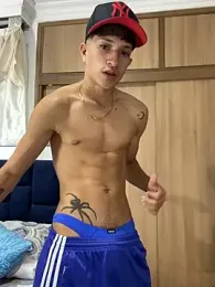 _CamiloBass — Stripchat recorded stream image, 23.01.2026 00:40