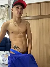 _CamiloBass — Stripchat recorded stream image, 23.01.2026 00:40