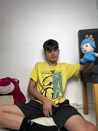 Naim_TheKing — Stripchat recorded stream image, 25.01.2026 05:50