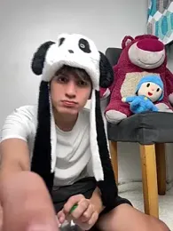 Naim_TheKing — Stripchat recorded stream image, 25.01.2026 05:50