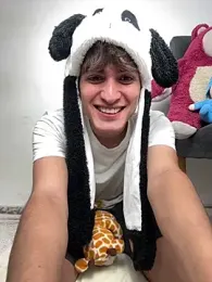 Naim_TheKing — Stripchat recorded stream image, 25.01.2026 05:50