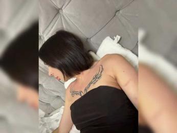 BabyDarii — Bongacams recorded stream screenshot (25 Jan 2026)