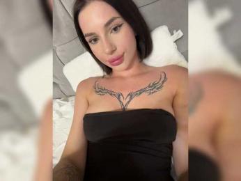 BabyDarii — Bongacams recorded stream screenshot (25 Jan 2026)