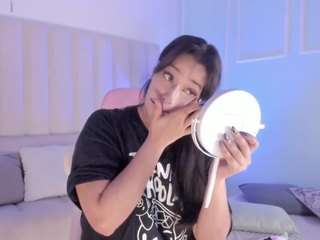 kiimthompson — Camsoda recorded stream image, 25.01.2026 15:20