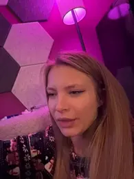 AnastasiaAniess — Stripchat recorded stream screenshot (26 Jan 2026)