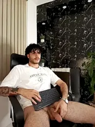 Rafael_Mendezz — Stripchat recorded stream screenshot (27 Jan 2026)