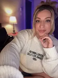 miamellycious — Stripchat recorded stream image, 28.01.2026 05:40