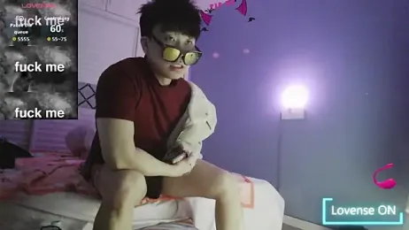 shuai321 — Stripchat recorded stream image, 28.01.2026 12:00