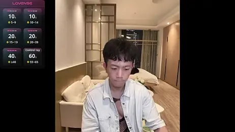 CouplingCry — Stripchat recorded stream image, 28.01.2026 12:20
