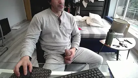 latinoo23bom — Stripchat recorded stream screenshot (28 Jan 2026)