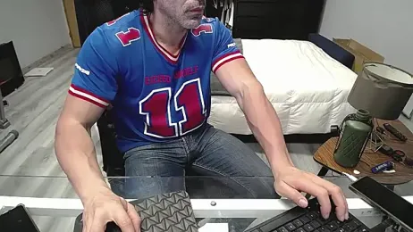 latinoo23bom — Stripchat recorded stream screenshot (28 Jan 2026)