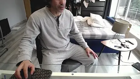 latinoo23bom — Stripchat recorded stream screenshot (28 Jan 2026)