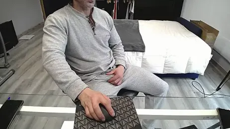 latinoo23bom — Stripchat recorded stream screenshot (28 Jan 2026)