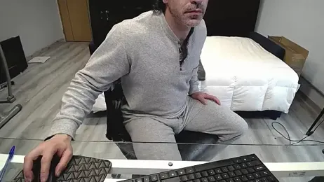 latinoo23bom — Stripchat recorded stream screenshot (28 Jan 2026)