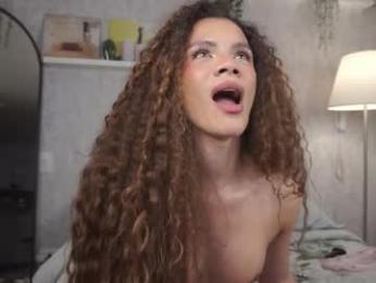 naomigomezz — Chaturbate recorded stream screenshot (28 Jan 2026)