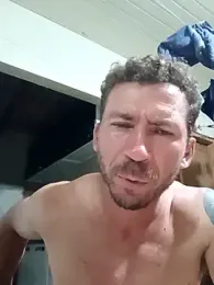 RobertoLuiz84 — Stripchat recorded stream image, 29.01.2026 23:10