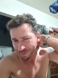 RobertoLuiz84 — Stripchat recorded stream image, 29.01.2026 23:10