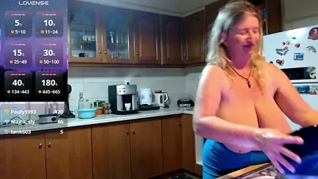 JennaDeluxe — Stripchat recorded stream screenshot (01 Feb 2026)