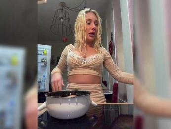 Tvoyasamka77 — Bongacams recorded stream screenshot (01 Feb 2026)