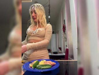 Tvoyasamka77 — Bongacams recorded stream screenshot (01 Feb 2026)