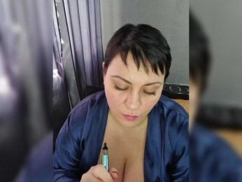_LEKSA — Bongacams recorded stream image, 02.02.2026 02:00