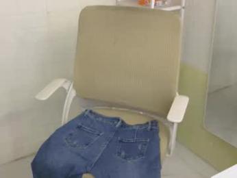 averageuncut1 — Chaturbate recorded stream screenshot (02 Feb 2026)