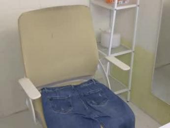 averageuncut1 — Chaturbate recorded stream screenshot (02 Feb 2026)