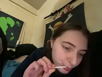 Snowbunnycake_131 — Stripchat recorded stream screenshot (02 Feb 2026)