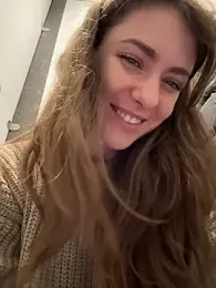 MariiD — Stripchat recorded stream screenshot (02 Feb 2026)