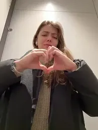 MariiD — Stripchat recorded stream screenshot (02 Feb 2026)