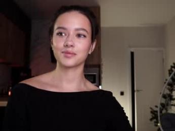 emilybatee — Chaturbate recorded stream screenshot (02 Feb 2026)