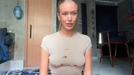 livsslife — Stripchat recorded stream screenshot (03 Feb 2026)