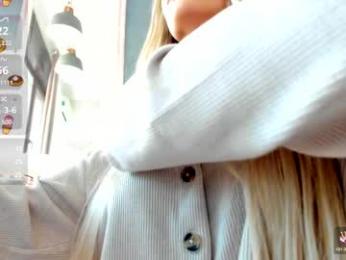 sassyt33n — Chaturbate recorded stream screenshot (03 Feb 2026)