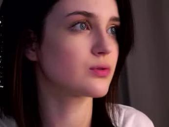 sweetyoops — Chaturbate recorded stream screenshot (04 Feb 2026)