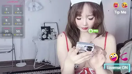 momo-5952 — Stripchat recorded stream image, 04.02.2026 15:10