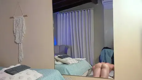 Thiago_moretti — Stripchat recorded stream screenshot (04 Feb 2026)