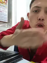 santiObrero — Stripchat recorded stream screenshot (04 Feb 2026)