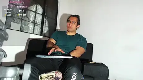 willian_m777 — Stripchat recorded stream image, 05.02.2026 02:50