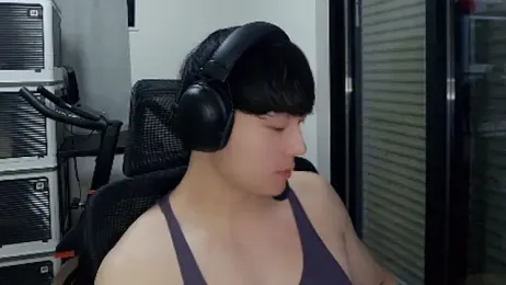 Tkcqcc — Stripchat recorded stream screenshot (05 Feb 2026)