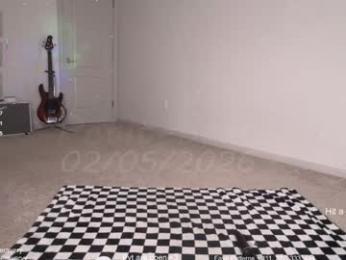 petitebrat — Chaturbate recorded stream screenshot (05 Feb 2026)