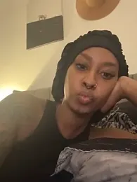 Your_Paris — Stripchat recorded stream image, 06.02.2026 11:10