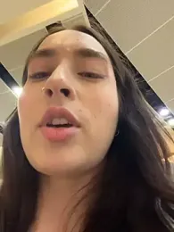 Holly_Play — Stripchat recorded stream image, 06.02.2026 12:00